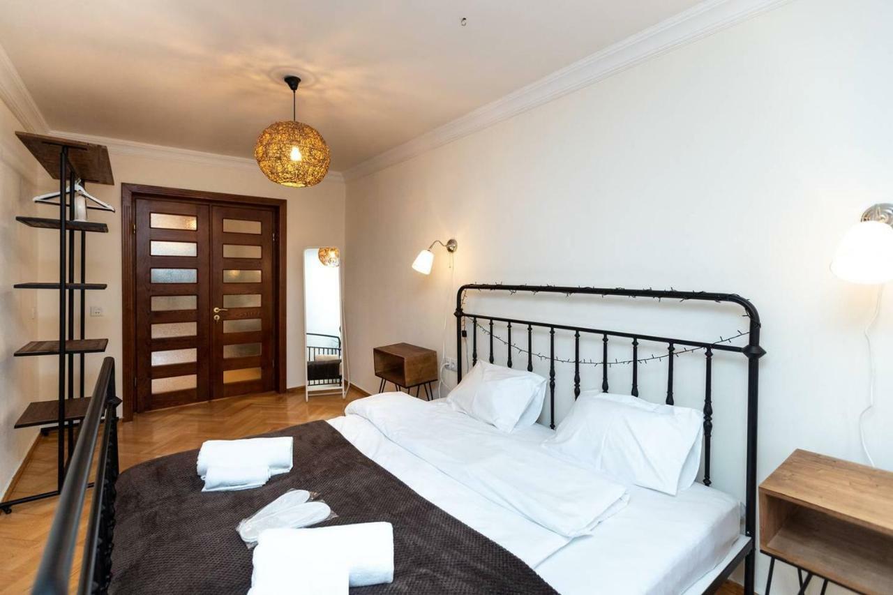 Wehost Cosy Apartment Tbilisi Exterior photo